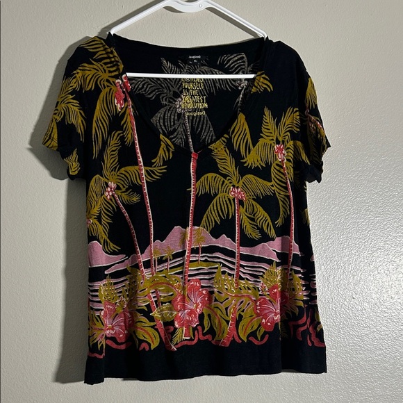 Desigual Black and Pink Tropical Short Sleeve Top - Picture 1 of 4